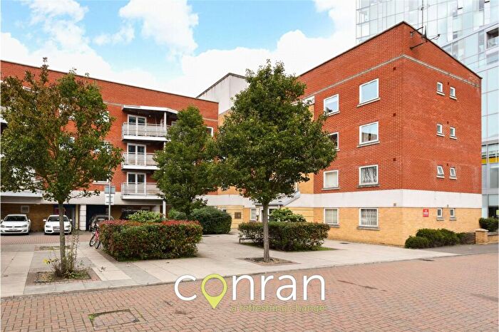 2 Bedroom Apartment To Rent In Bruford Court, Deptford, SE8