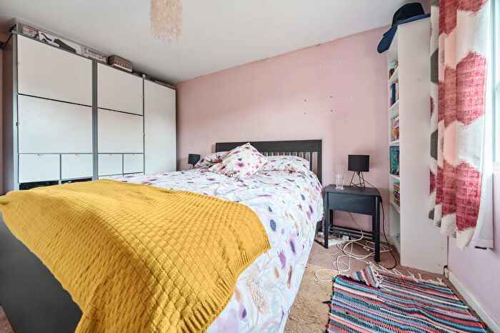 3 Bedroom End Of Terrace House For Sale In Lower Earley, Berkshire, RG6