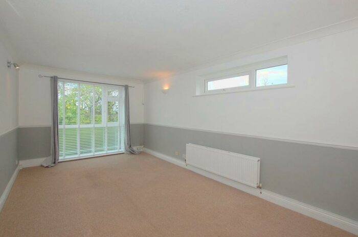 1 Bedroom Flat To Rent In Beaconshaw, Oaklands Road, Bromley, BR1