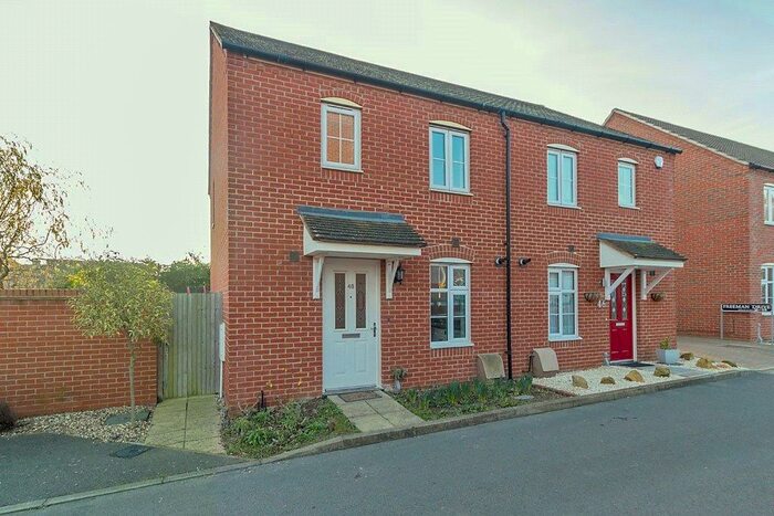 3 Bedroom Semi-Detached House To Rent In Freeman Drive, Sittingbourne, Kent, ME10