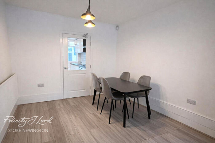 4 Bedroom Terraced House To Rent In Avenue Road, London, N15