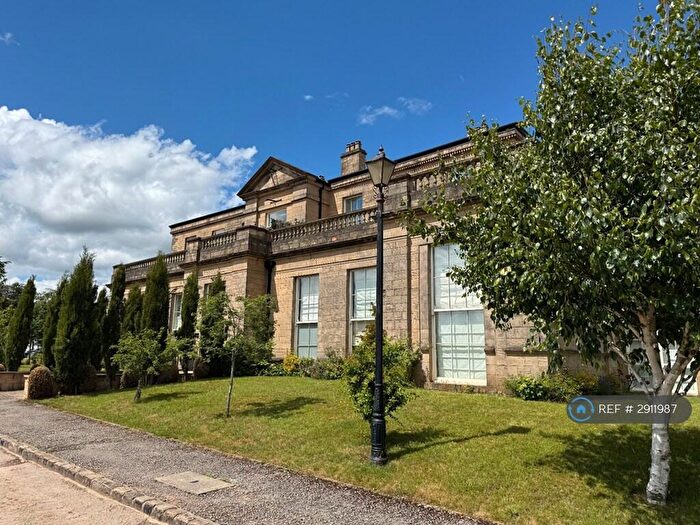 2 Bedroom Flat To Rent In Berry Hill Hall, Mansfield, NG18