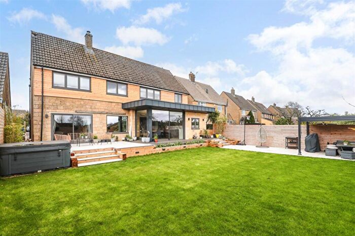 5 Bedroom Detached House For Sale In Ollney Road, Minchinhampton, Stroud, GL6