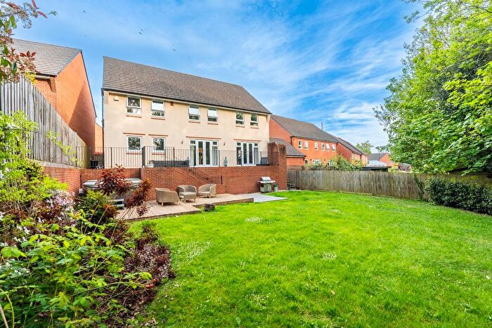 6 Bedroom Detached House For Sale In Beacon Drive, Newton Abbot, TQ12