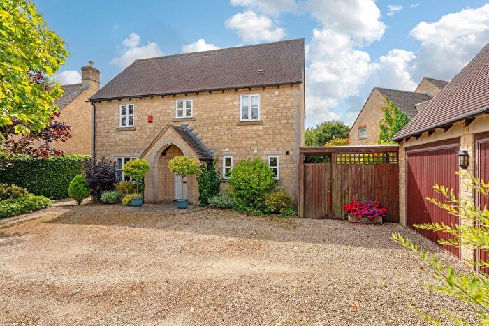 4 Bedroom Detached House For Sale In Smith Barry Road, Upper Rissington, GL54