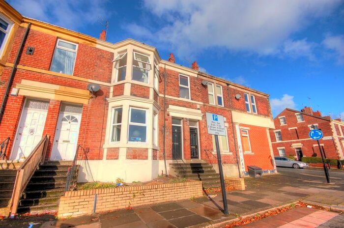 3 Bedroom Flat To Rent In Dinsdale Road, Newcastle Upon Tyne, NE2