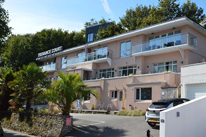 3 Bedroom Flat To Rent In Trenance Lane, Newquay, TR7