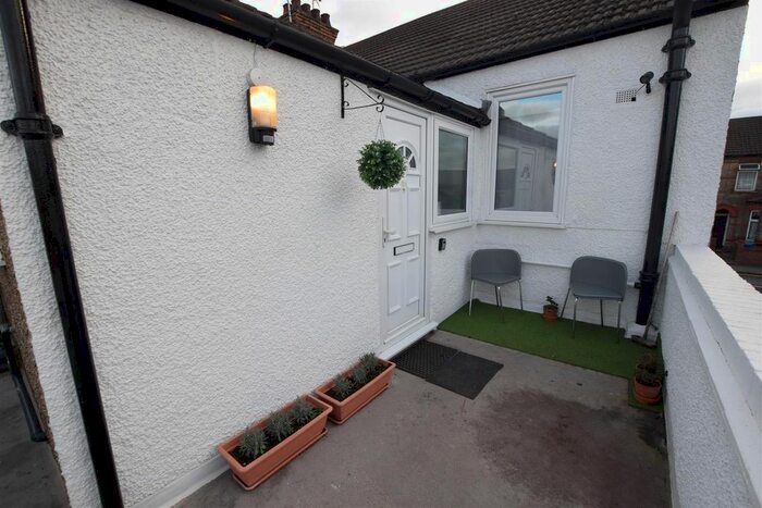 1 Bedroom Maisonette To Rent In Clarence Road, Grays RM17