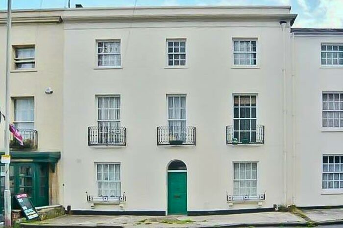 1 Bedroom Flat To Rent In Portland Street, Cheltenham, GL52