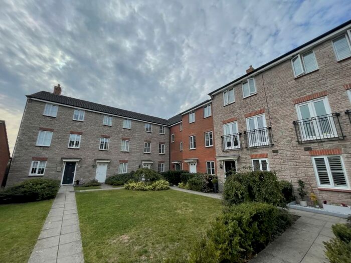 4 Bedroom House To Rent In Morlais Mews, Newport, NP10