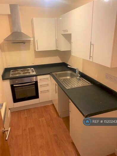 2 Bedroom Flat To Rent In West Street, Warsop Vale, Mansfield, NG20