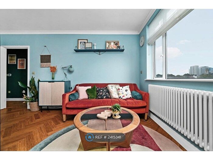 1 Bedroom Flat To Rent In Osier Court, London, E1