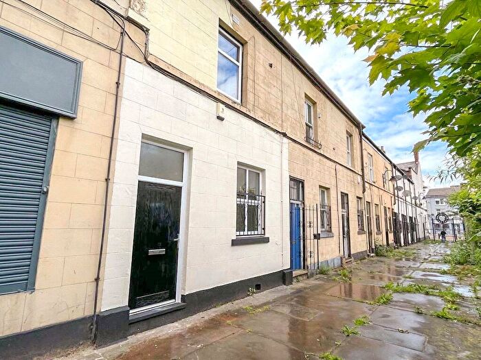 2 Bedroom Apartment To Rent In Stamford Arcade, Ashton-Under-Lyne, Greater Manchester, OL6