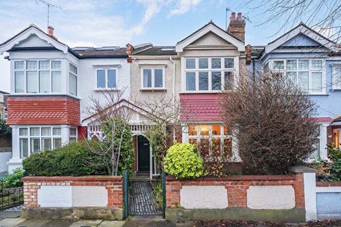 4 Bedroom Property For Sale In St. Georges Avenue, Ealing, W5