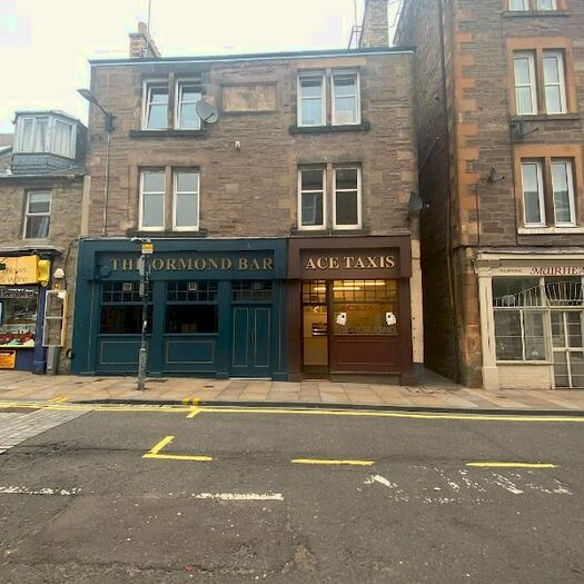 2 Bedroom Flat To Rent In High Street, Perth, Perthshire, PH1