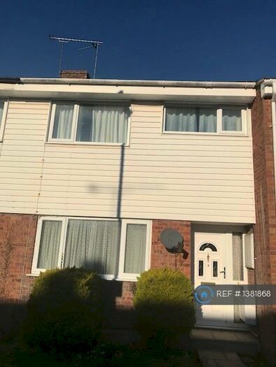 3 Bedroom Terraced House To Rent In Blackwater Close, Basingstoke, RG21