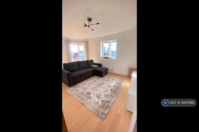 1 Bedroom Flat To Rent In Long Acre House, London, SE28