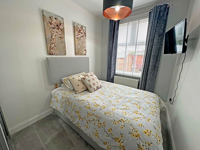 2 Bedroom Flat For Sale In Coast Road, North Shields, North Tyneside, NE29