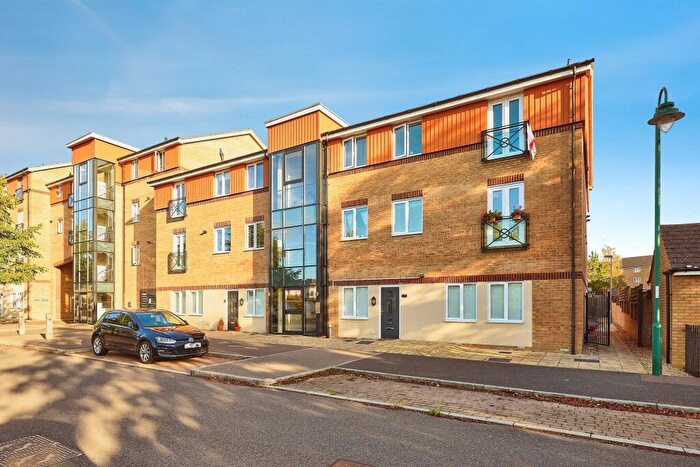 2 Bedroom Flat For Sale In Braymere Road, Hampton Centre, Peterborough, PE7