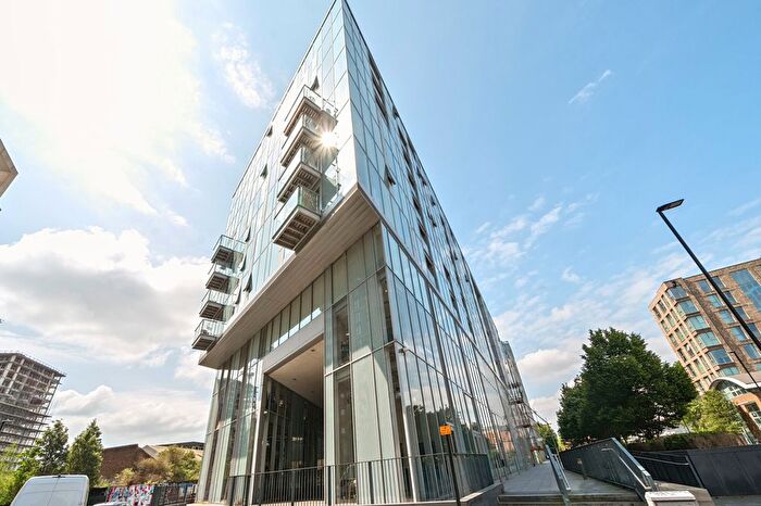 2 Bedroom Flat To Rent In Laban Walk, London, SE8