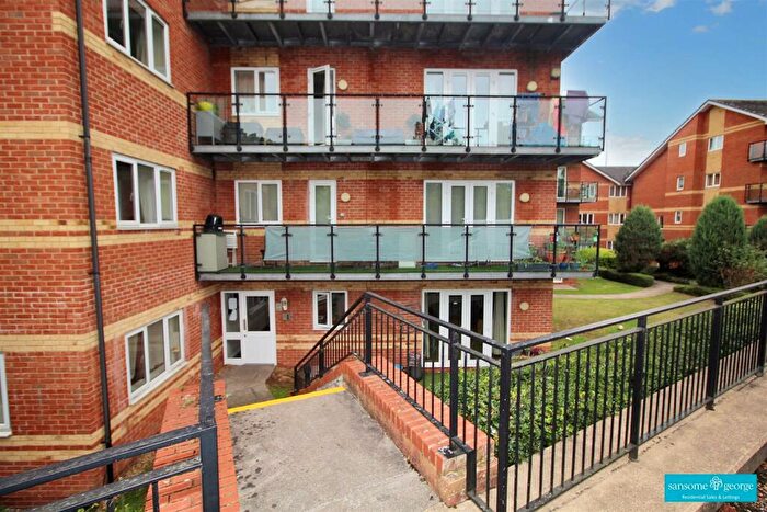 2 Bedroom Apartment For Sale In Temple Place, Reading, RG1