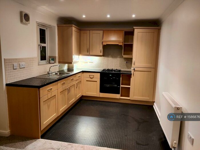 2 Bedroom Flat To Rent In Bessacarr, Doncaster, DN4