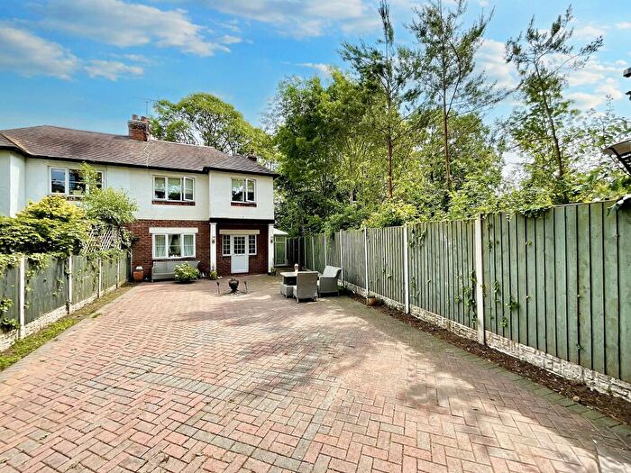 3 Bedroom Semi-Detached House For Sale In The Coppice, Nantwich, CW5