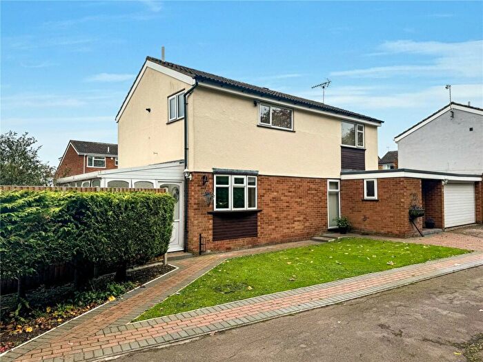 4 Bedroom Detached House For Sale In Bideford Close, Wigston, Leicestershire, LE18