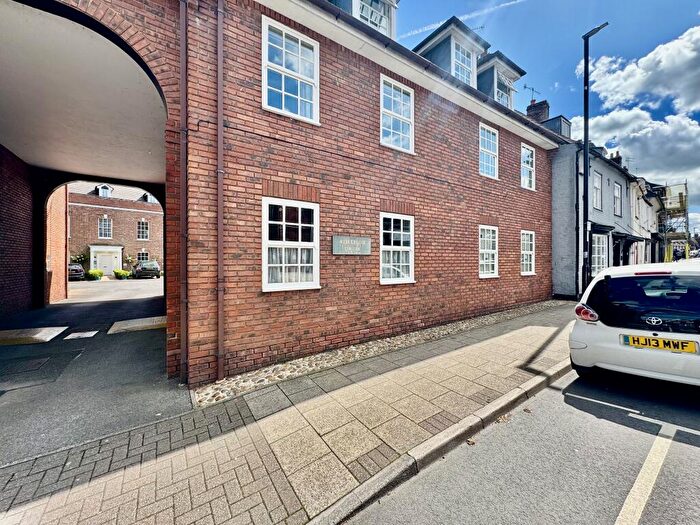1 Bedroom Apartment For Sale In Chestnut House, Town Centre Location, DT11