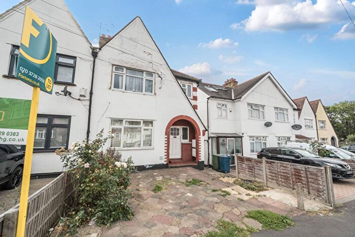 2 Bedroom Flat To Rent In Rayners Lane, Rayners Lane, Harrow, HA2