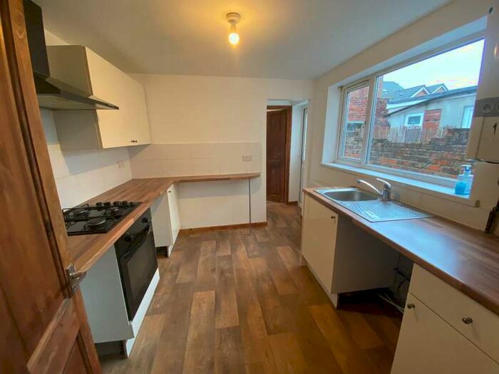 2 Bedroom Terraced House To Rent In Rosebery Avenue, Hull, HU5