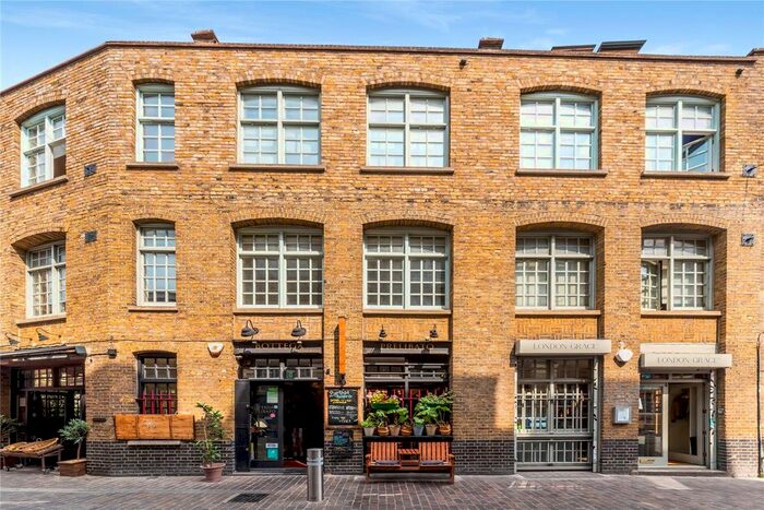 2 Bedroom Flat To Rent In Chapel Place, London, EC2A