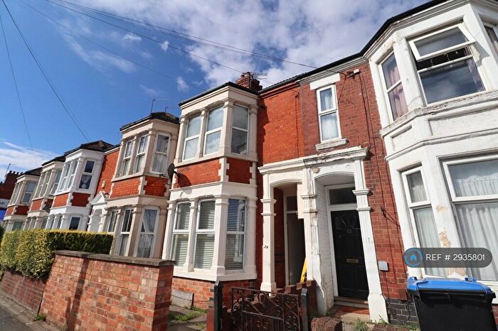 2 Bedroom Flat To Rent In London Road, Northampton, NN4