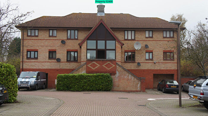 2 Bedroom Flat To Rent In Maudsley Close, Shenley Lodge, Milton Keynes, MK5