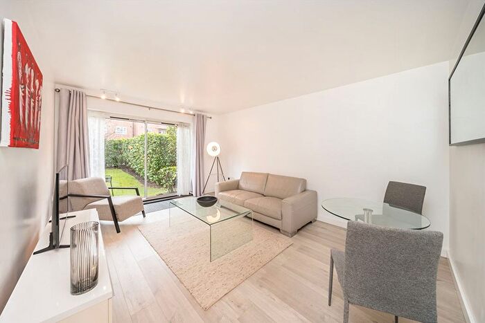 2 Bedroom Flat For Sale In Mill Pond Close, Nine Elms, SW8