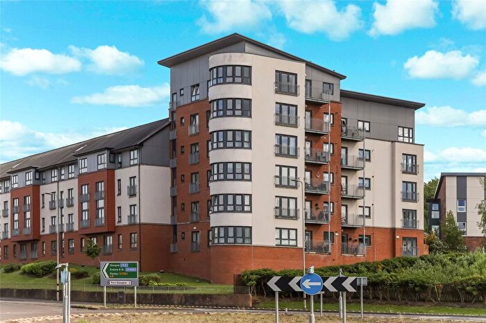 2 Bedroom Flat For Sale In Kincaid Court, Greenock, Inverclyde, PA15