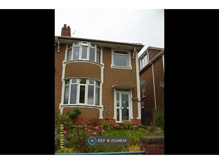3 Bedroom Semi-Detached House To Rent In Pengam Road, Ystrad Mynach, Hengoed, CF82