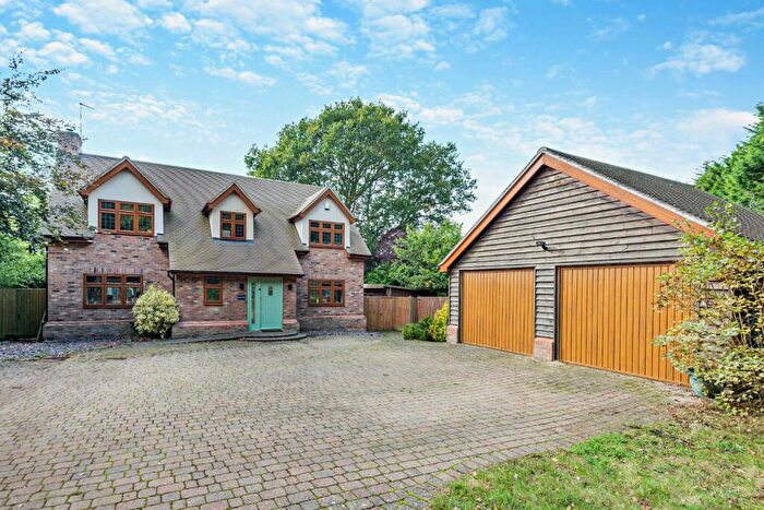 4 Bedroom Detached House For Sale In Southwood Chase, Danbury, Chelmsford, Essex, CM3