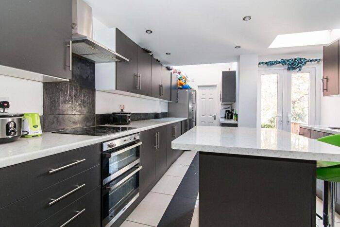 6 Bedroom House To Rent In Hubert Road (D), Selly Oak, Birmingham, West Midlands, B29