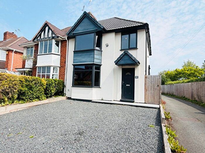 3 Bedroom Semi Detached House For Sale In Barton Lodge Road, Hall Green, Birmingham, B28