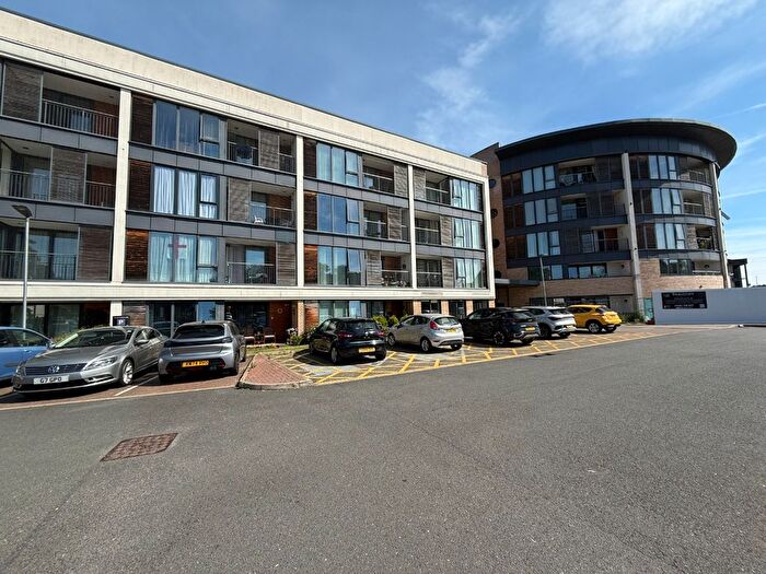 1 Bedroom Flat For Sale In Priory View, Church Street, Dunstable, LU5
