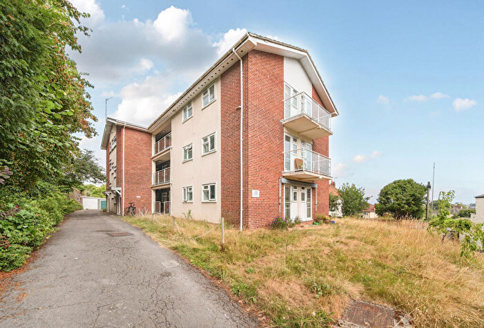 1 Bedroom Apartment For Sale In Elm Lane, Bristol, BS6