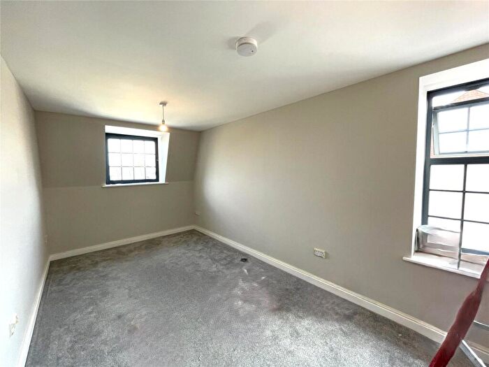 1 Bedroom Apartment To Rent In Marlborough Court, Trowbridge, BA14