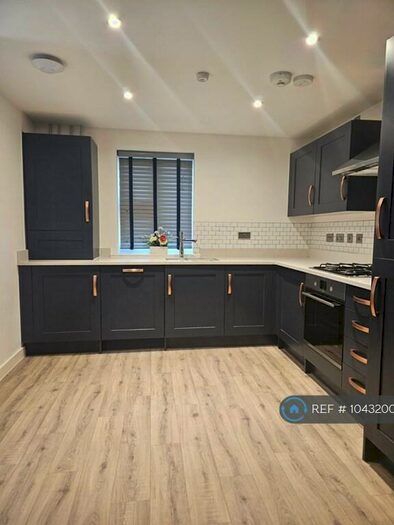 2 Bedroom Flat To Rent In Mason Road, Colchester, CO1