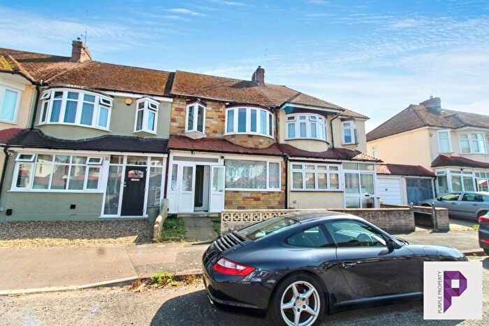 3 Bedroom Terraced House For Sale In Castlemaine Avenue, Gillingham, ME7