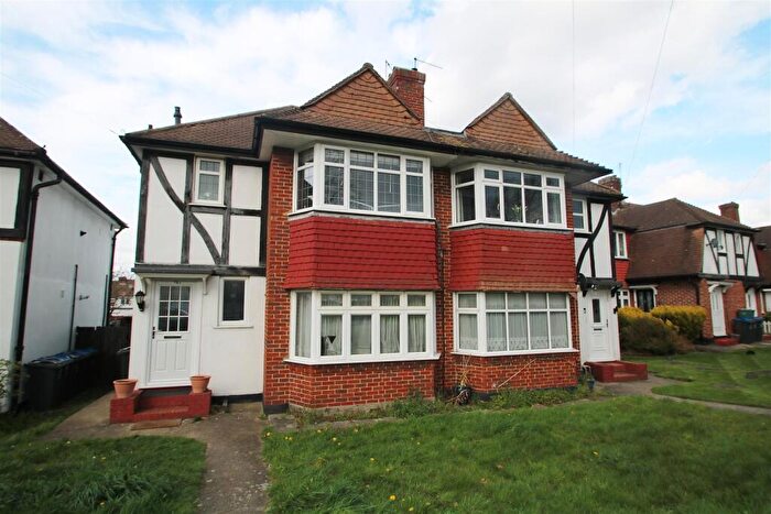 2 Bedroom Maisonette To Rent In Tudor Drive, Morden, SM4
