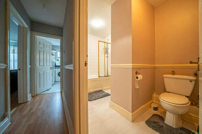 1 Bedroom Apartment For Sale In Lancaster Court, Ullet Road, Liverpool, Merseyside, L17