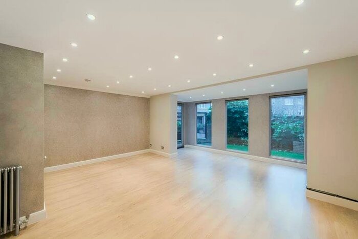 5 Bedroom House To Rent In Meadowbank, Primrose Hill, London, NW3