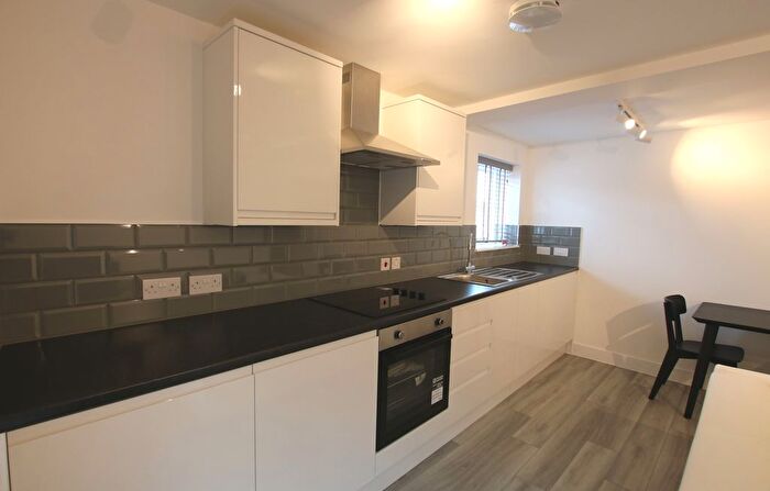 1 Bedroom Flat To Rent In High Street, Barnet, EN5