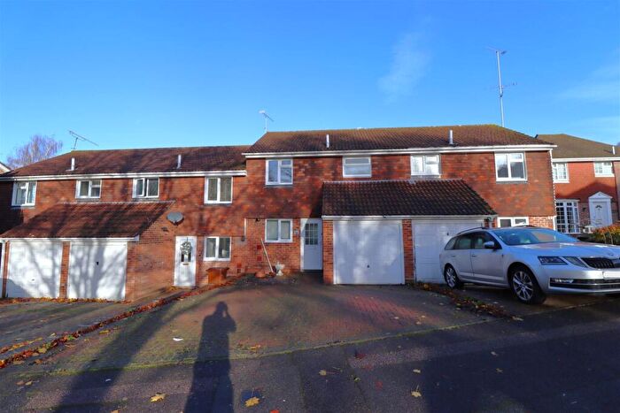 3 Bedroom Terraced House For Sale In Greenbank Close, Hempstead, ME7